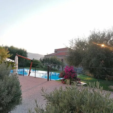 Hotel Alimunera Naso