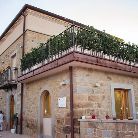Hotel Alimunera Naso