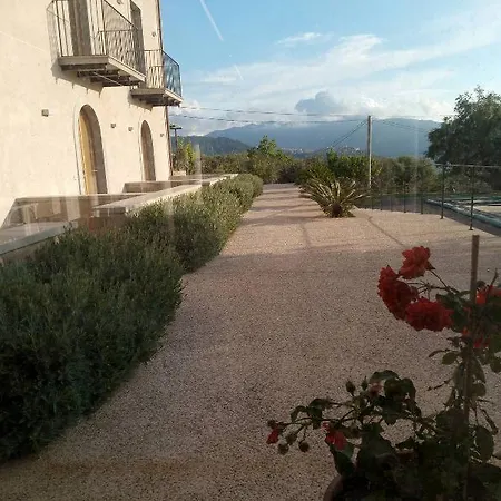 Alimunera 4* Naso