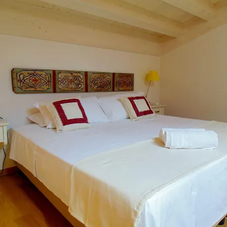 Alimunera Hotel